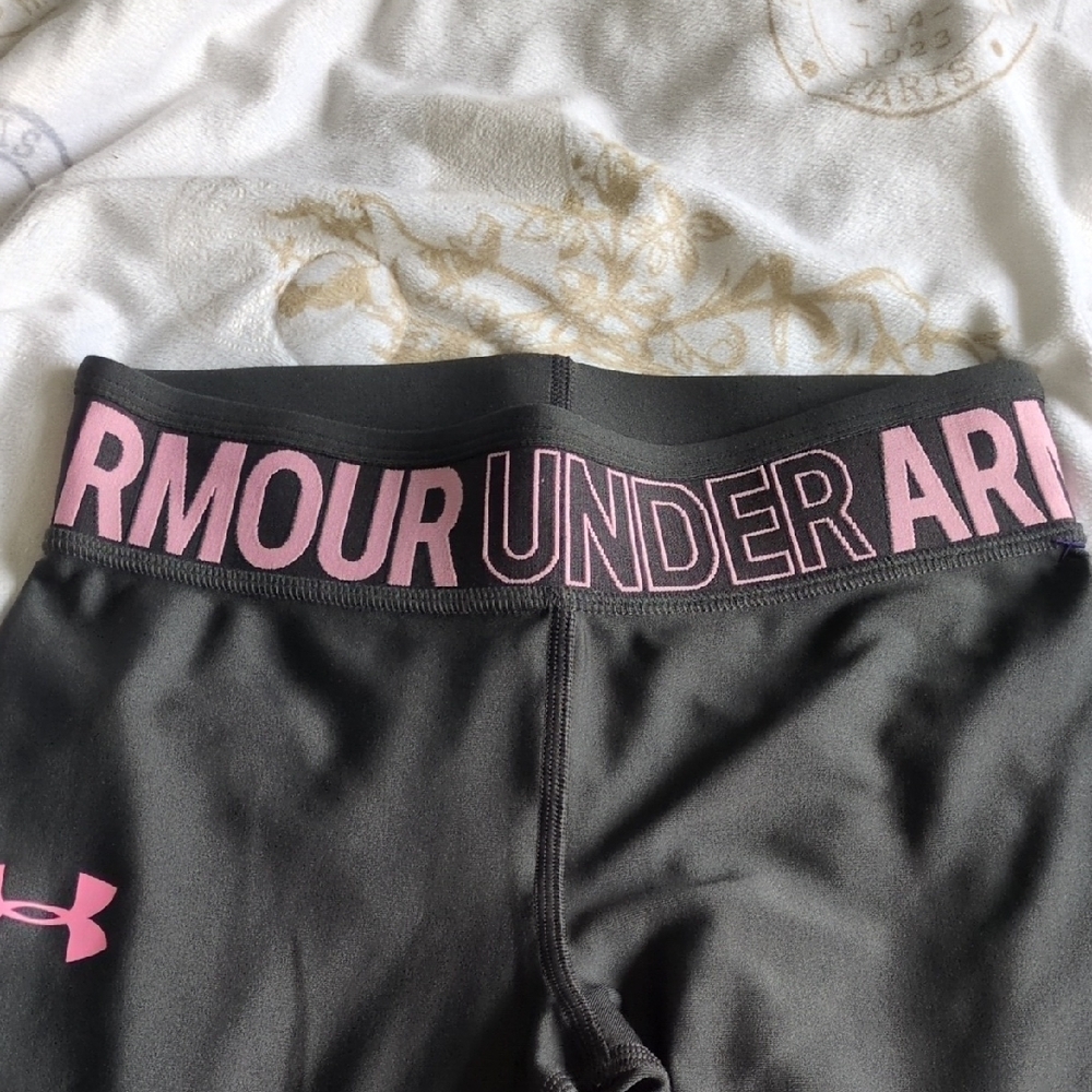 Girls Under Armour Gray and Pink Leggings Athletic Fit - Picture 3 of 7